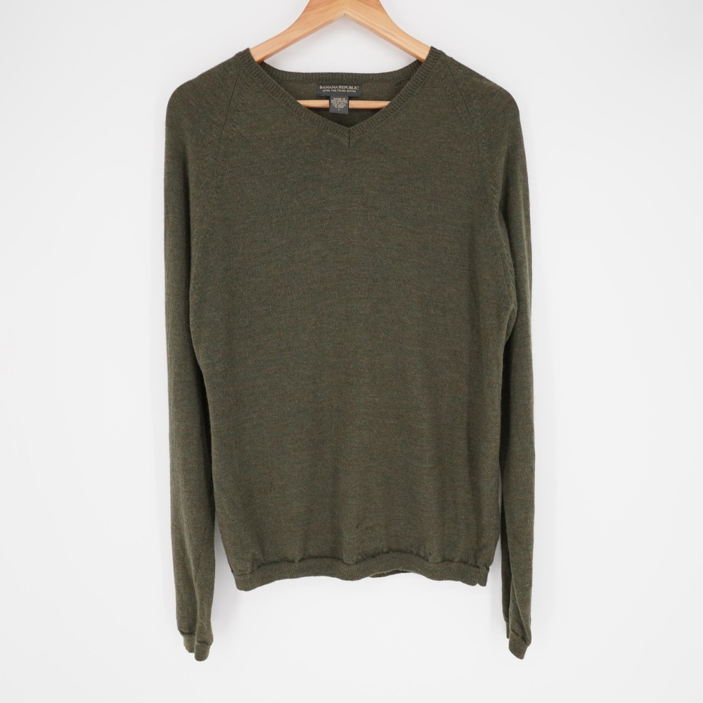 Banana Republic Sweater Mens L Green V Neck Extra Fine Merino Wool Pullover